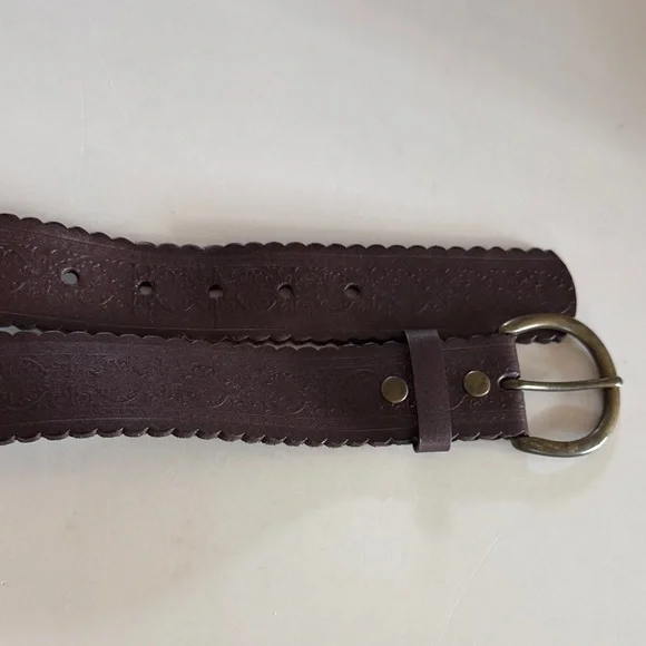 Brown Leather Belt with Gold Buckle - Picture 3 of 6
